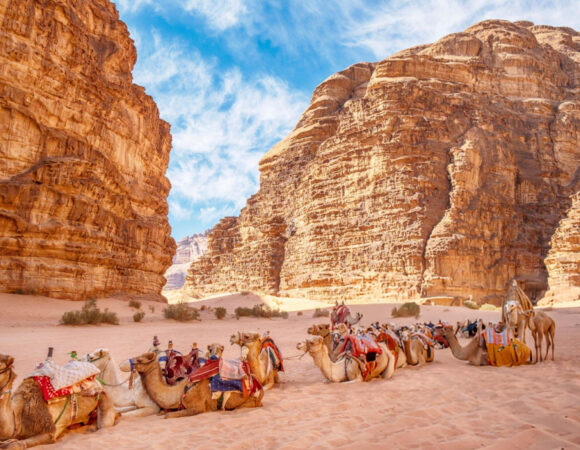 O zi spre eternitate – de la Sharm El Sheikh la Petra, prin desert si istorie